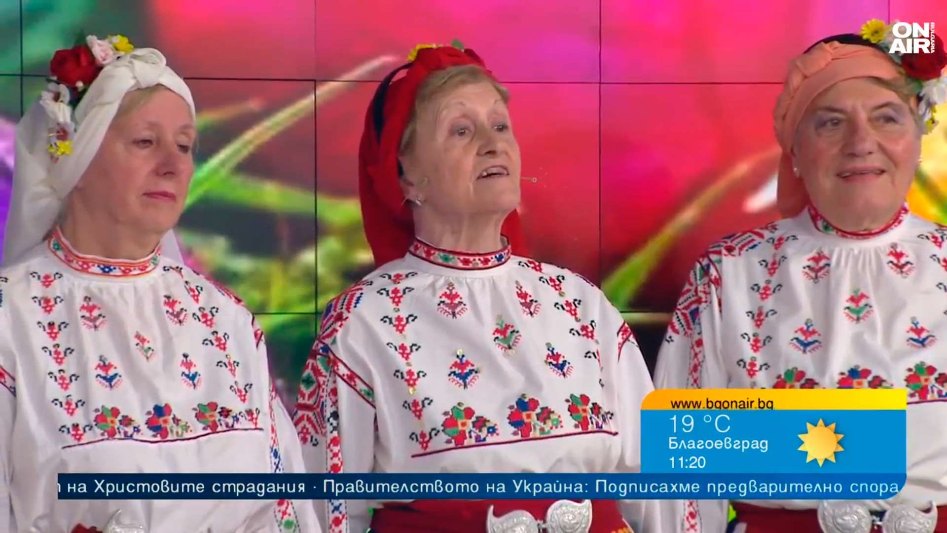 Хор 'София' в студиото на
България сутрин по
телевизия Bulgaria on Air