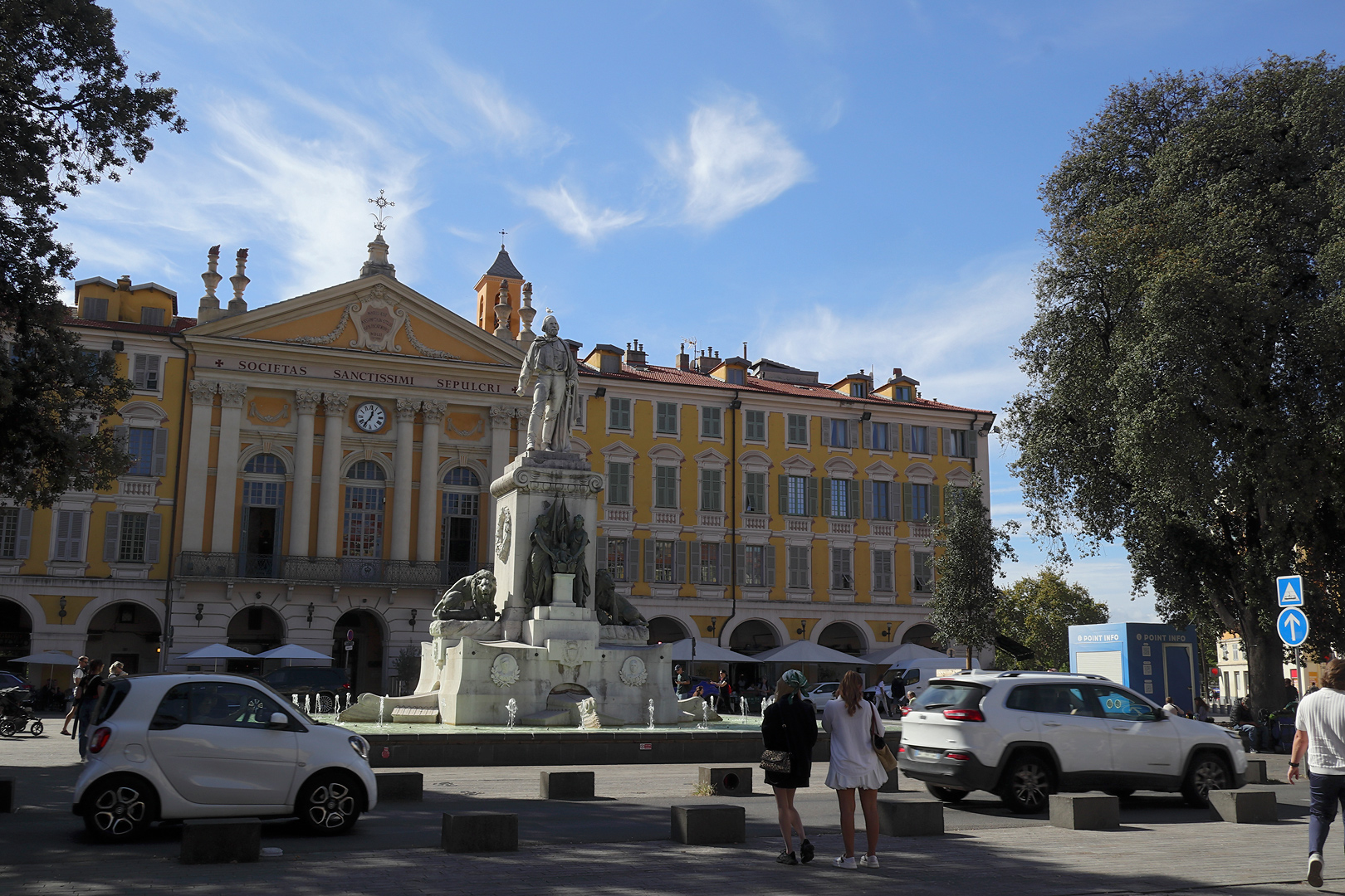 Хор 'София' пя на
Лазурния бряг