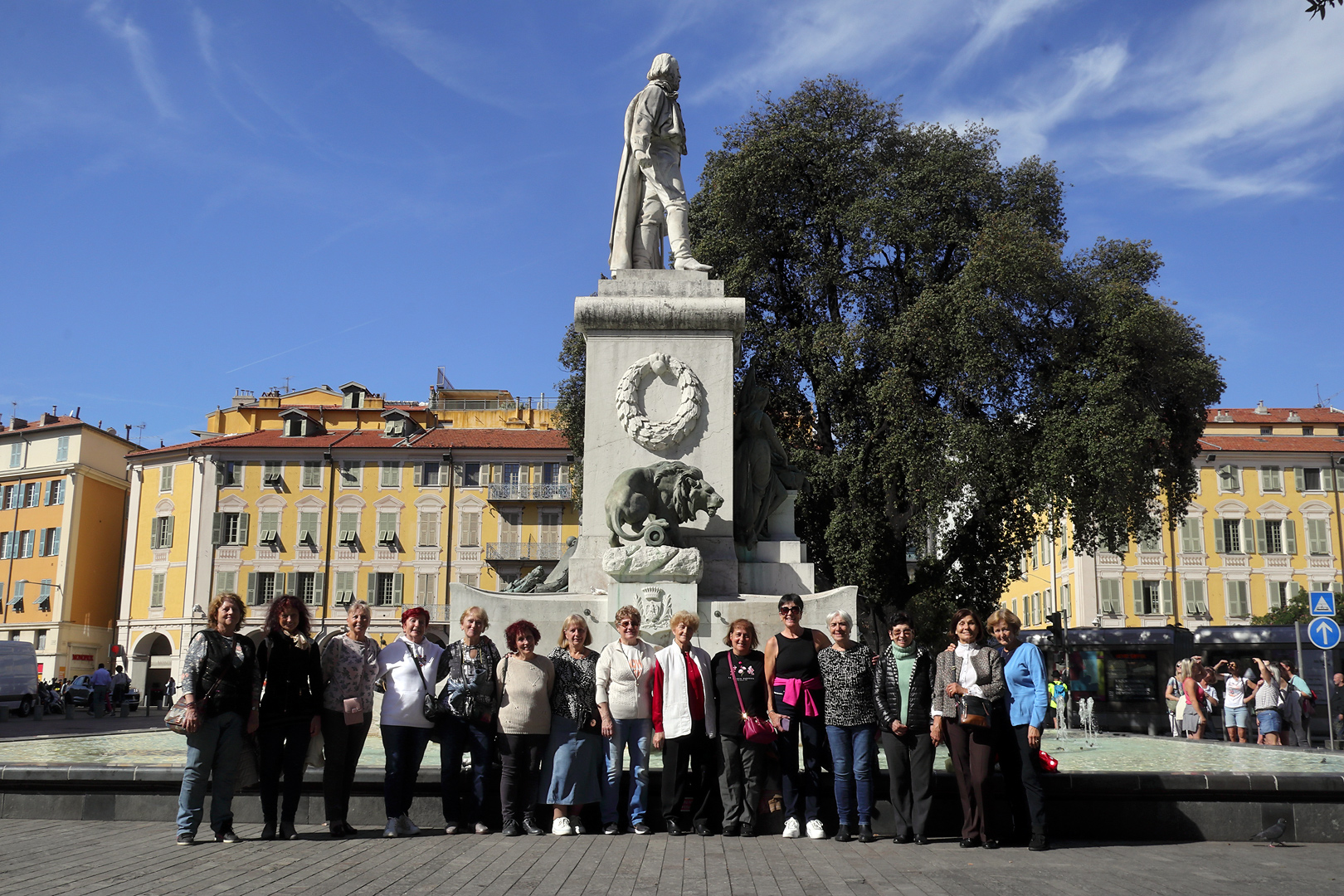 Хор 'София' пя на
Лазурния бряг