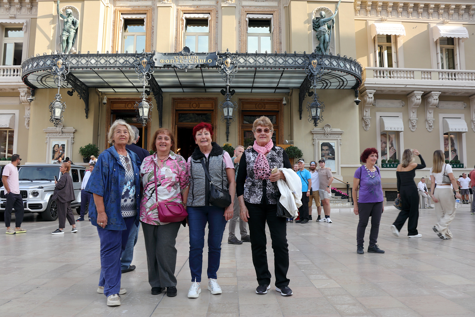 Хор 'София' пя на
Лазурния бряг