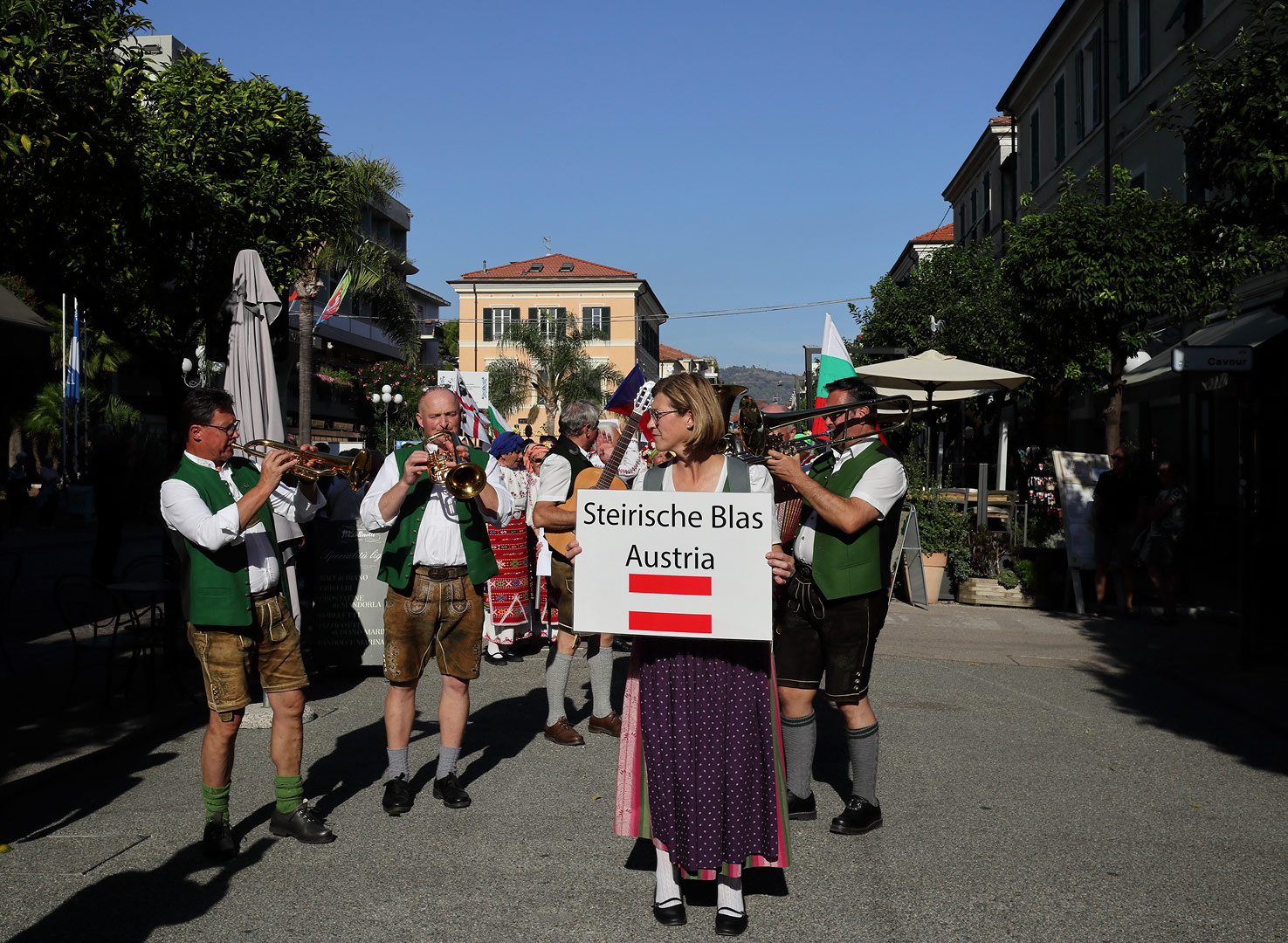 Хор 'София' пя на
Лазурния бряг