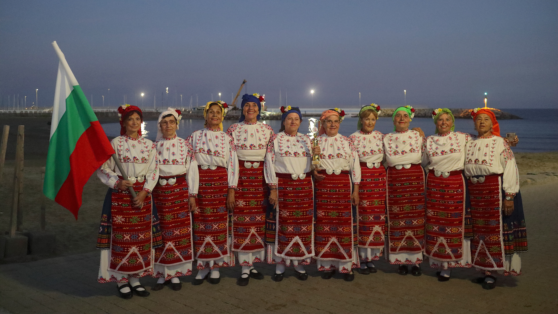 Хор 'София' пя на
Лазурния бряг